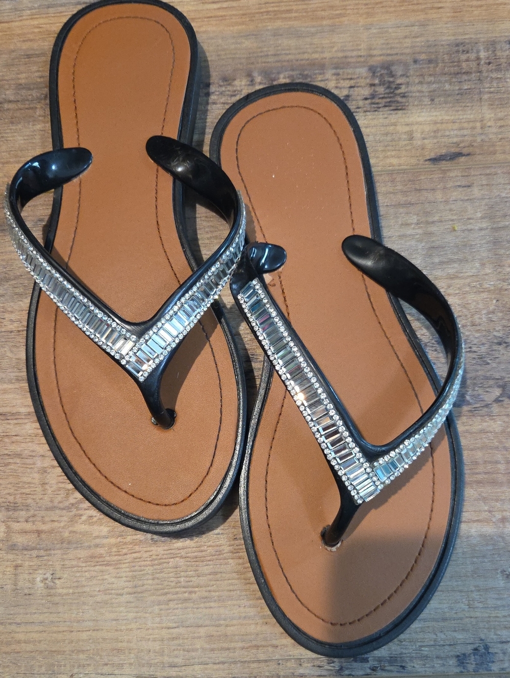 Black Embellished Women’s Flip Flop Sandals